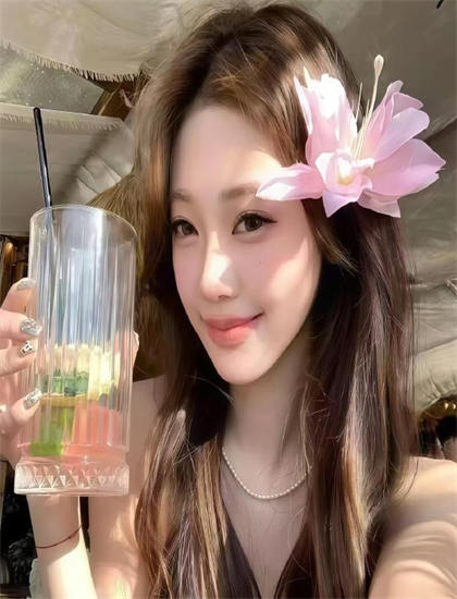 个人的盗情空间伏笔运用：前后呼应与细节铺垫